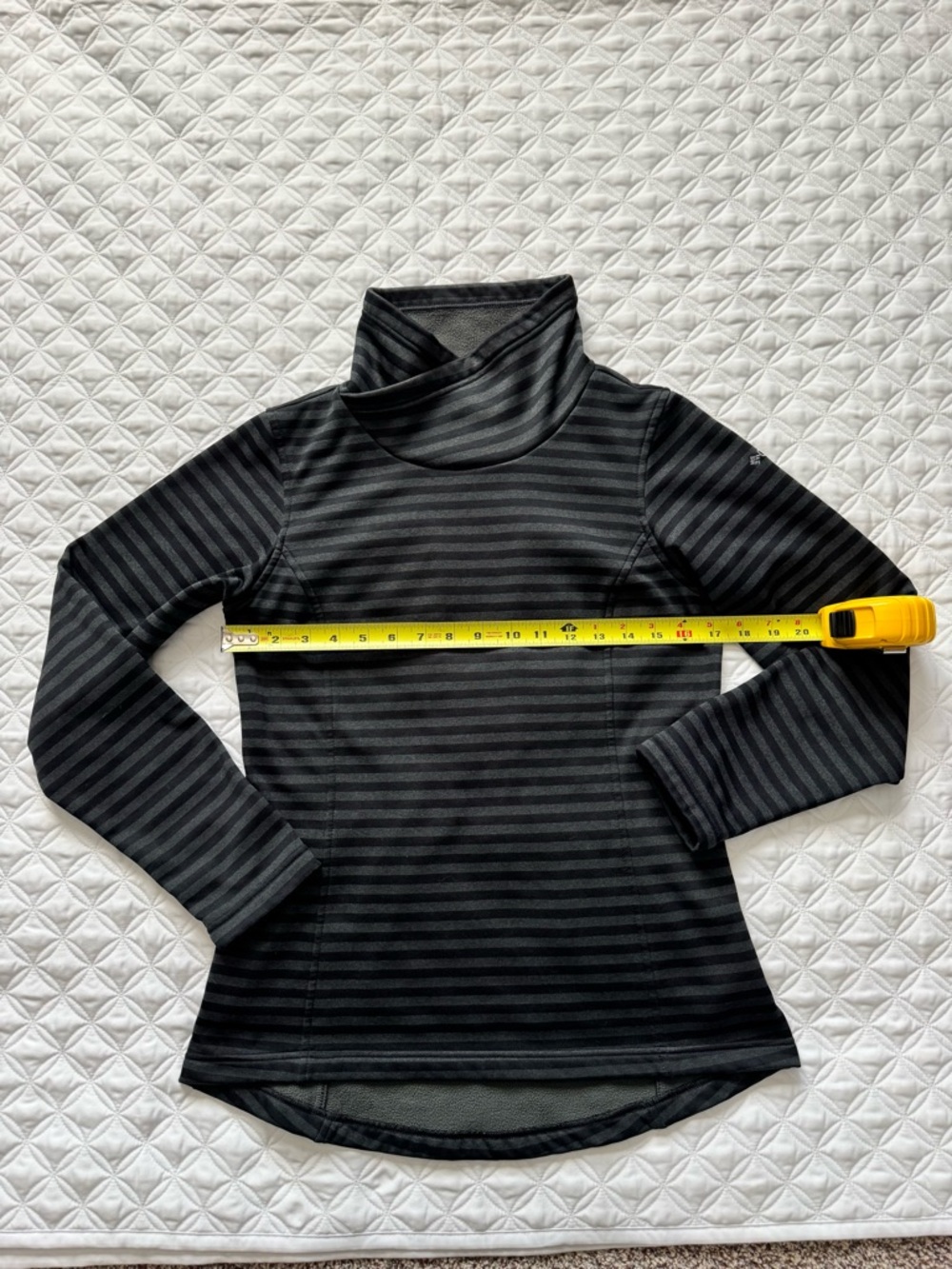 Columbia Mountain Run Black Gray Striped Crossover Funnel Neck Fleece Top Size S - Picture 6 of 15